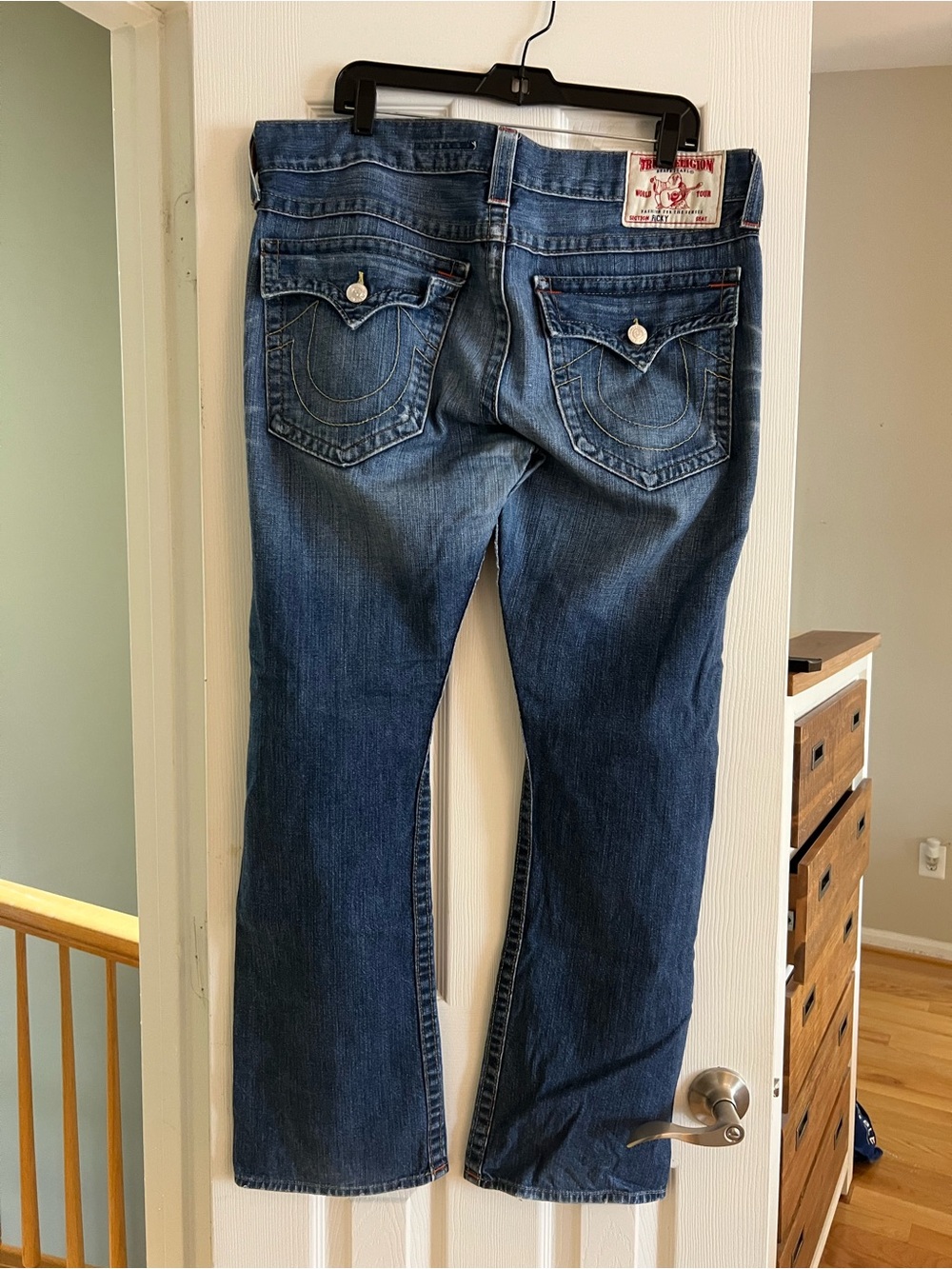 True Religion Men's Straight Leg Faded Blue Jeans - Made in USA - Picture 3 of 8